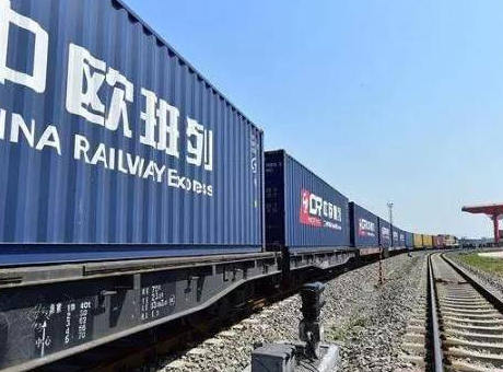 “空鐵陸?！倍嗍铰?lián)運，河南正走在開放的前沿