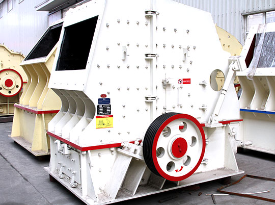 反擊式破碎機在使用過程中應(yīng)如何維護保養(yǎng)？