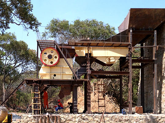 紅星解析：成套石料設(shè)備中常用到的破碎設(shè)備都有哪些？